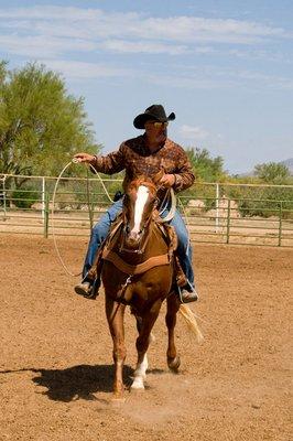 learn to rope at cowboy college