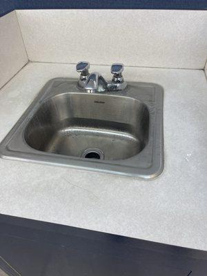 Little sink