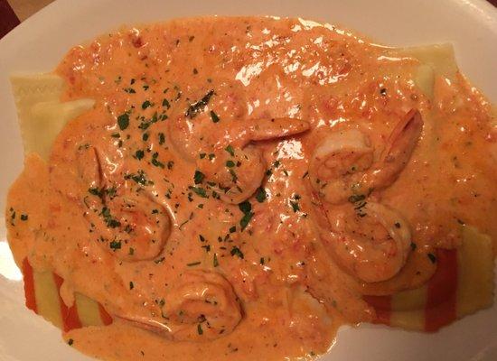 Spinach ravioli with shrimp in a blush sauce