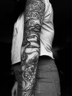 Tattoo sleeve, B&W tattoo