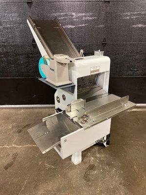 Fully Rebuilt Oliver 797 Bread Slicer with Swing-Away Bagger