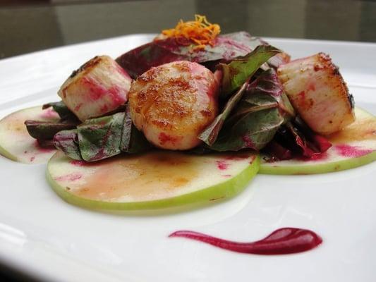 Seared Scallop and Spicy Beet Salad