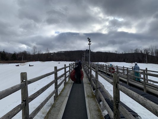 Magic carpet conveyor belt to get to the top