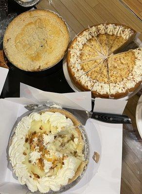 Ordered Apple pie, banana cream pie and pumpkin cheesecake for our Thanksgiving meal.