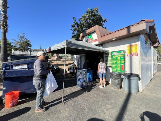 10.5.22 50 aluminum cans to recycle