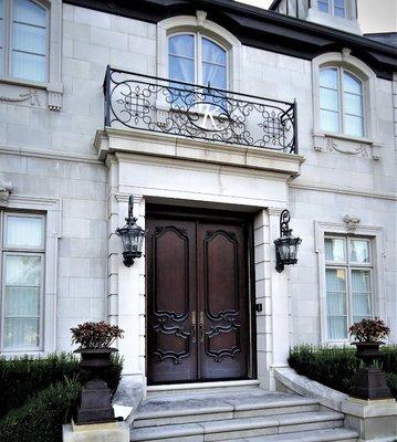 Custom made balcony. Steel.