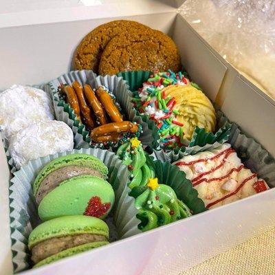 christmas 2020 mini treat box