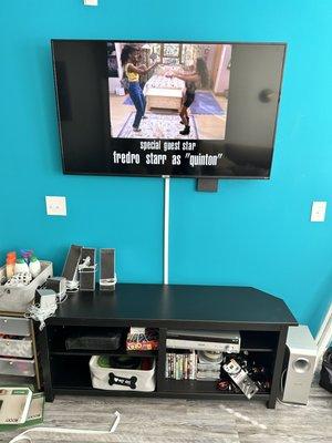 55 Inch Still Tv Mount & Cable box Mount Installation w/ On-Wall Wire Concealment in Suitland, Md