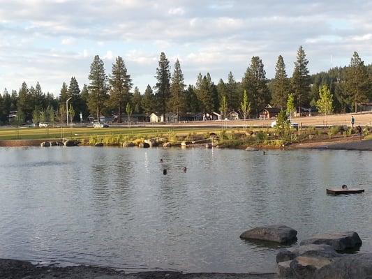 The fun lake at Discovery Park!