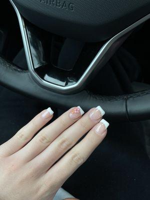 French tip with flowers