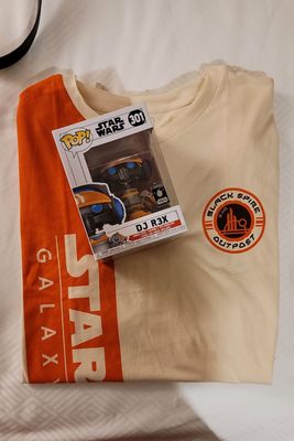 New T-Shirt and a Galaxy's Edge Exclusive DJ R3X Funko Pop Bobble Head