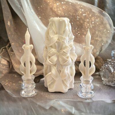 Custom Non-Traditional Unity Candle Set.
9 inch non-tradional style #1 with pearl detail.
6 inch matching Tapers with pearl detail.