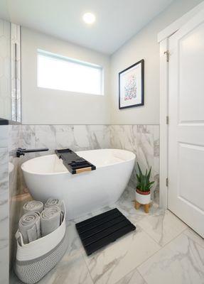 Liberty Lake Bathroom Remodel- Tile from Daltile and fixtures from Ferguson