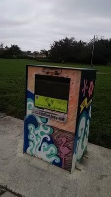 Flamingo Park - Little Free Library