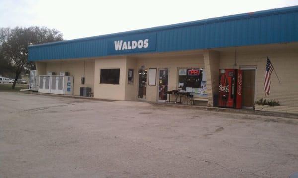 Store for the Valero gas station