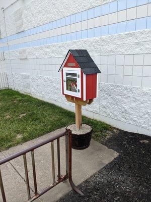 Little Free Library, 6703 Yankee Road, Liberty Township