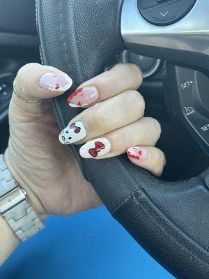 I am too excited that finally I can get my Hello kitty nails done. Love the valentines vibe. Helen is amazing