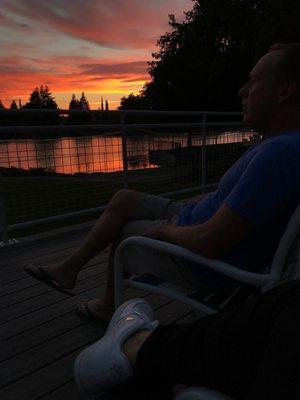 Evening in the patio with a sunset view