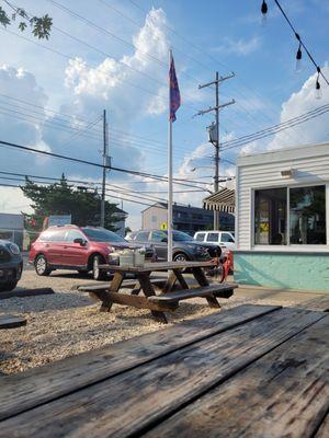 Picnic tables al fresca