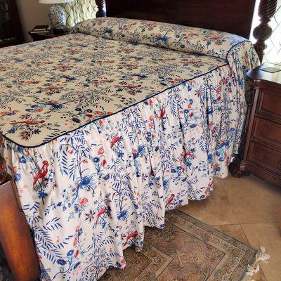 Bedspread with ruffled drop