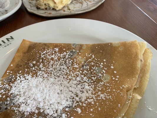 Hazelnut crepe