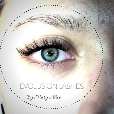 Volume set of eyelash extensions