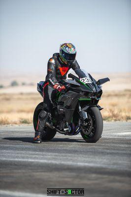 1/2 Mile Racing Kawasaki H2R / Dainese Laguna Seca / AGV Pista GP R / Axial D1