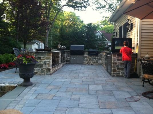 Signature-Landscape-And-Stone-www.landscapermahwah.com-Mahwah-NJ-design-patio