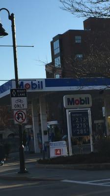 Harvard Street Mobil -- 198 Harvard Street, Brookline           Station & Sign