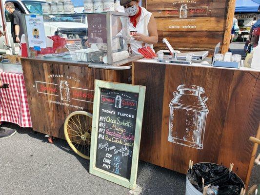 At the pike and rose farmers market