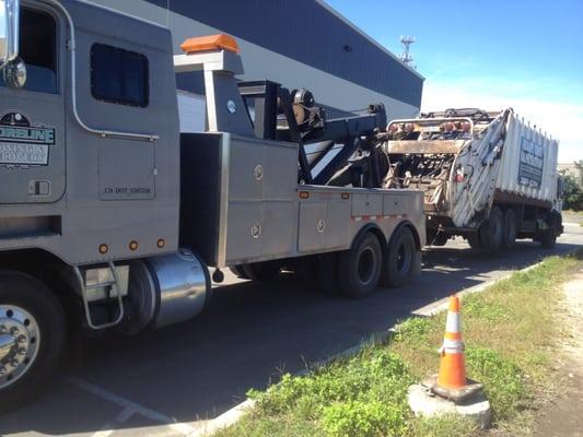 Heavy Duty Towing of Rear Loader/ Packer Garbage Truck