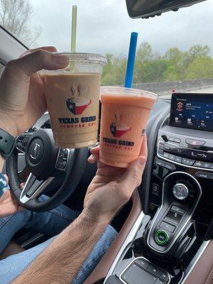 That's a dulce de leche specialty coffee and a strawberry mango smoothie.