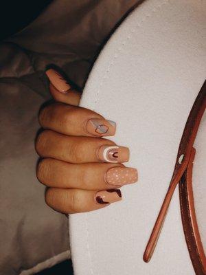 nails