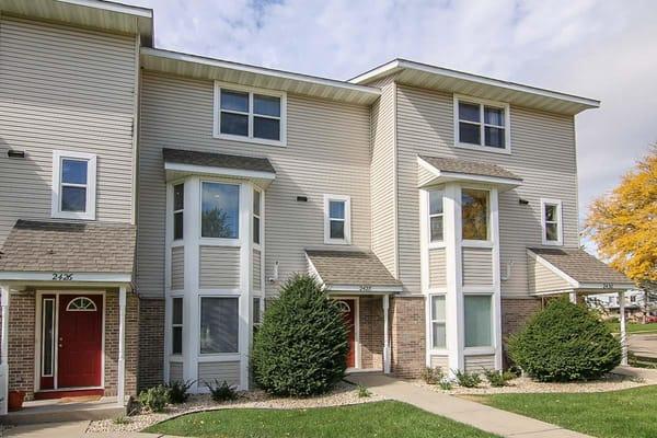 3 BR 3.5 Bath Home at Eken Park Condominium - currently under contract