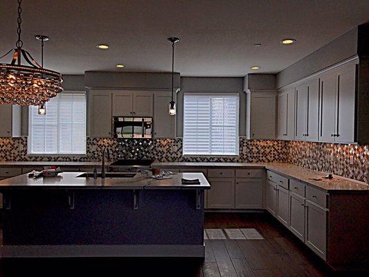 The 2 Hunter Douglas Silhouettes dress up this beautiful kitchen!