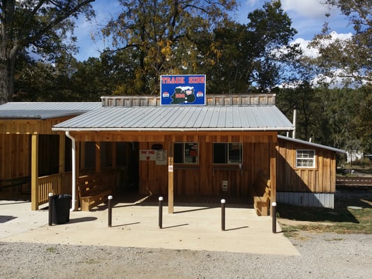 Best lil bbq joint around! From the ribs to the hotdogs you won't be disappointed!