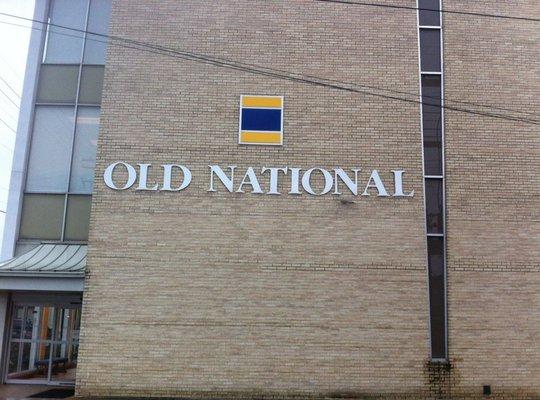 Old National Bank, 20 N 3rd St, Vincennes, Indiana