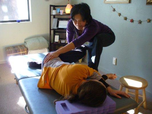 Relieve chronic back knee and hip pain with Feldenkrais in Walnut Creek and Oakland, CA