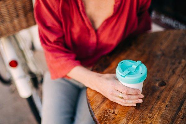 Earthlid- Reusable BPA free silicone lid