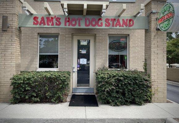 Sam's Hot Dog Stand - Seagate