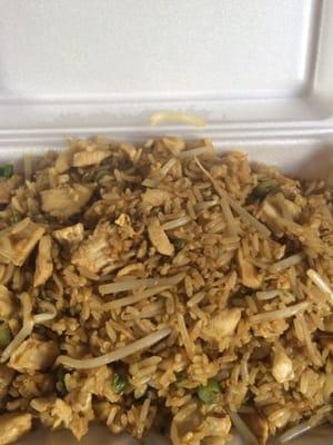 Fried Rice with chicken and bean sprouts. Perfectly cooked and full of flavor