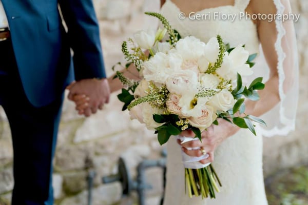 Hand bouquet .