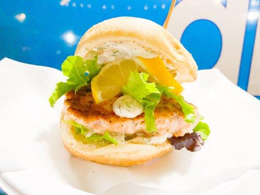 Salmon burger