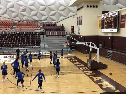 11/15/18. Thursday. Shreveport. Gold Dome. Centenary College. Wildcats Women's Basketball Squad warming up before game with Centenary Ladies