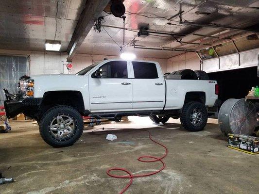 New 37s installed TBC Mud Claws.