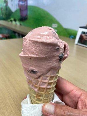 Blueberry cobbler ice cream