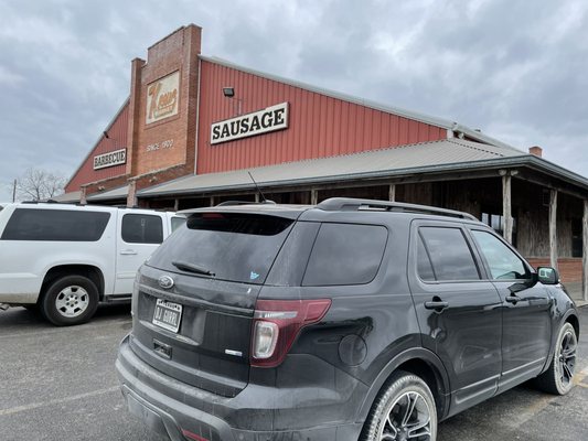 Dirty car, big appetite!