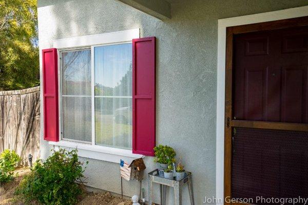 This Oceanside Exterior Paint job was done to give the home a new look. The new paint gives this home a vibrant new look!