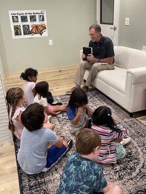 Pastor Steve Teaching our Kindergarten & 2nd Graders