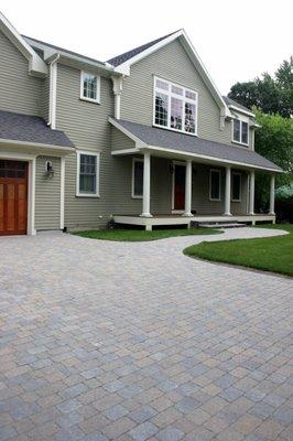 Concrete paver driveway in Belmont, Ma